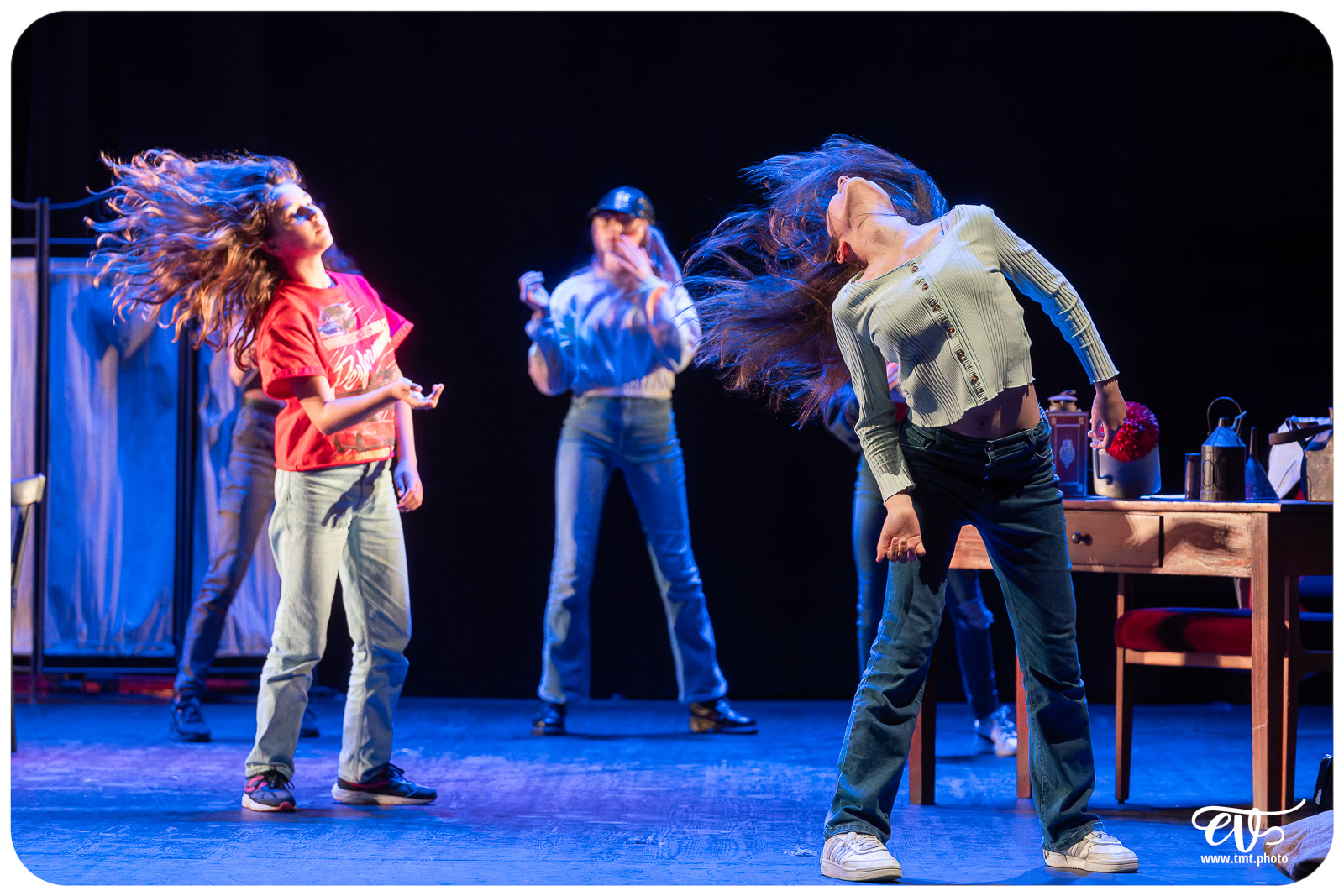 LES FEMMES SAVANTES (ATELIER THÉÂTRE DU COLLÈGE FOCH)